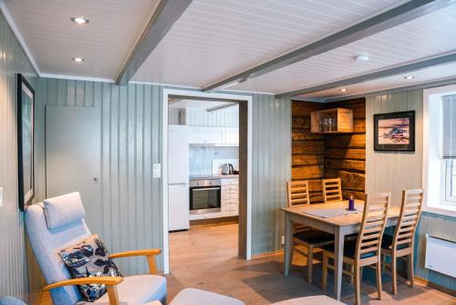 Svinøya Rorbuer - image 3