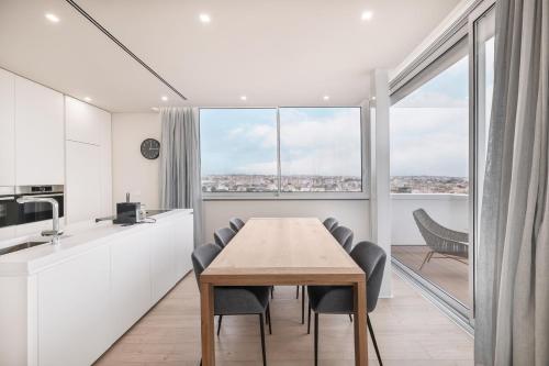 บริการและสิ่งอำนวยความสะดวก, Bay View Penthouse by Olala Homes in โกเบร