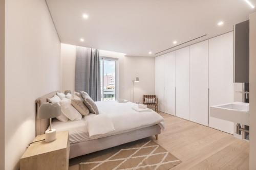 Bay View Penthouse by Olala Homes in โกเบร