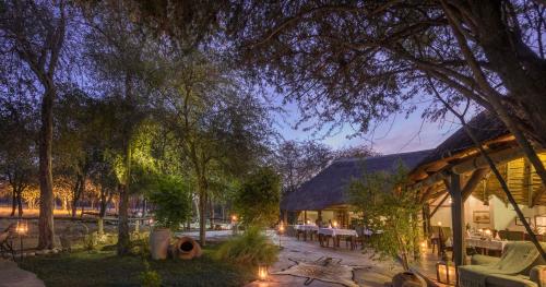 Buitenkant, Onguma Forest Camp in Onguma