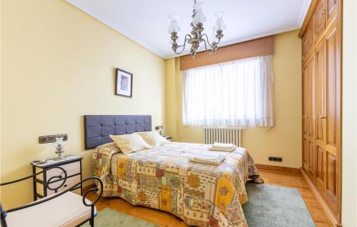 Awesome home in Ferrol with WiFi and 7 Bedrooms gîte à louer Narón