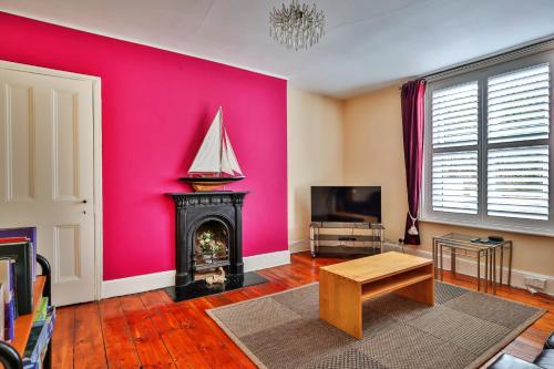 Finest Retreats - Adventure House