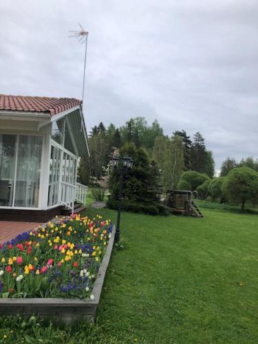 Wonderful cottage by the lake in Hyvinkää