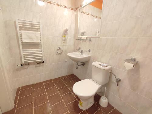 Hotel 28 - image 11