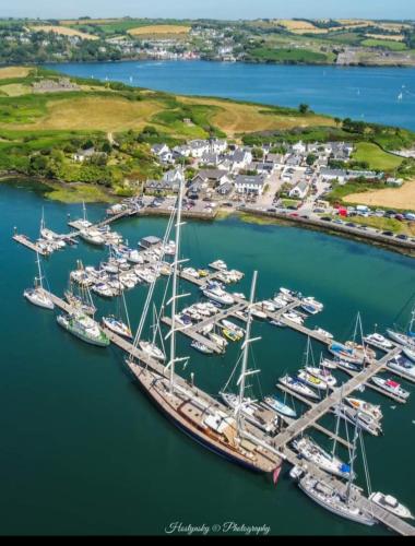 Beautiful & Quiet Countryside Setting in Kinsale in Cork Airport