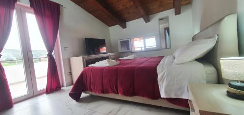 1 queen bed, 1 twin bed