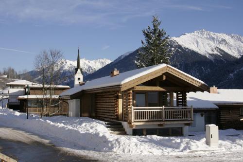 4 bedroom Superior Chalet with 2 bathrooms and sauna