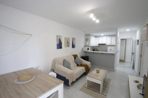 2 bedrooms, 4 beds