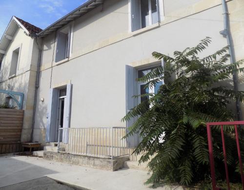 Saint Georges de Didonne - EMPLACEMENT au TOP pour cette MAISON TYPIQUE des années 1870 gîte à louer Saint-Georges-de-Didonne