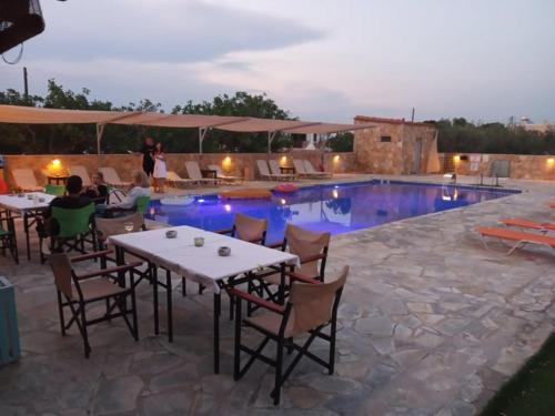 Golden Beach Hotel in Souvala