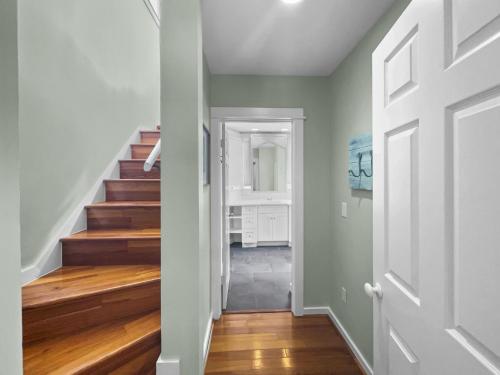 Breakers Home - image 8
