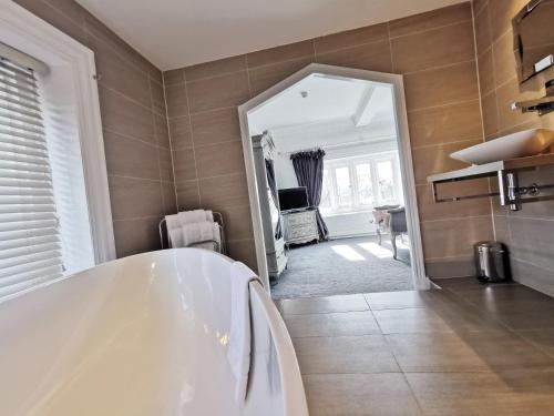348060282 Stirk House Hotel