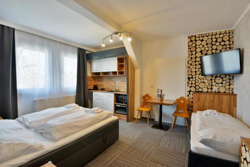 1 queen bed