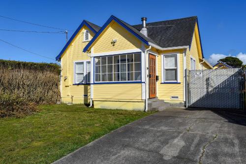 Eureka Cottage Near Sequoia Park and Old Town!