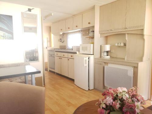 Camping les Tourterelles Chalets et mobilhomes in Hautefort