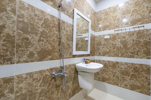 Bathroom, Camy A Sin Hotel & Apartment in Vung Tau