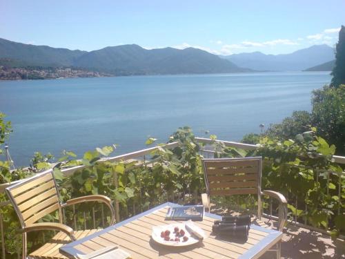 B&B Njivice - Detached Villa with stunning views in Njivice, Montenegro - Bed and Breakfast Njivice