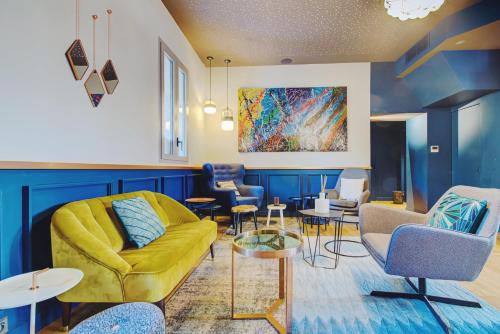 Bar/lounge, Alex Hotel & Spa near Eglise des Reformes - Saint-Vincent-de-Paul