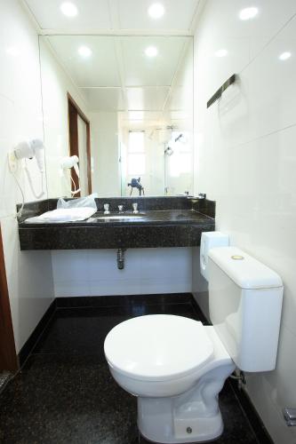 Double Room image 3