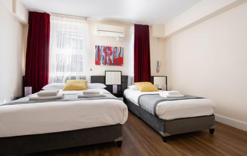 Central Hoxton Shoreditch Room Type - Comfort Triple Room
