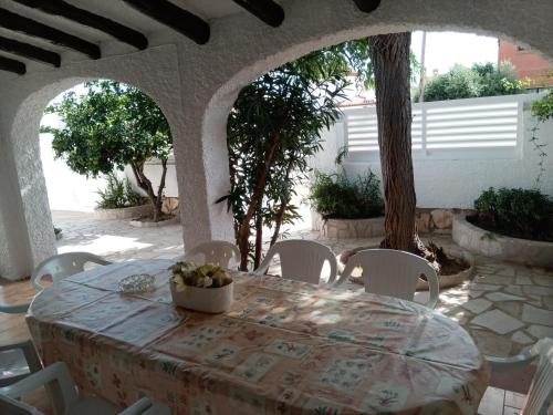  Nice and relax Mediterranean villa with free wifi in Miami Platja