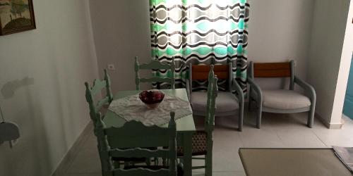Iekārtas, Paris house 3 in Terpsi