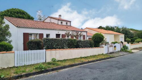 Saint Georges de Didonne - MAISON avec jardin clos - PROCHE COMMERCES - Location, gîte - Saint-Georges-de-Didonne