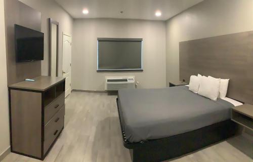 Americas Best Value Inn & Suites San Benito - image 8