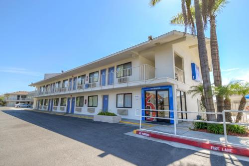 Motel 6-San Ysidro, CA - San Diego - Border