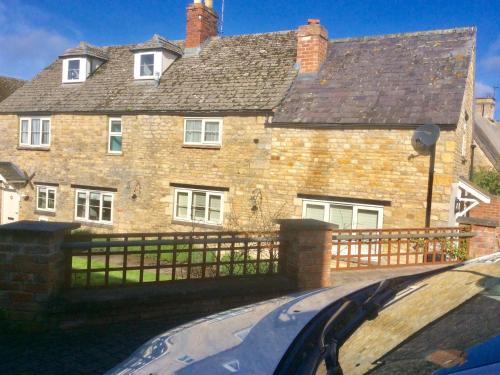 Virginia Cottage chambre d'hôte Crown Hotel Stamford