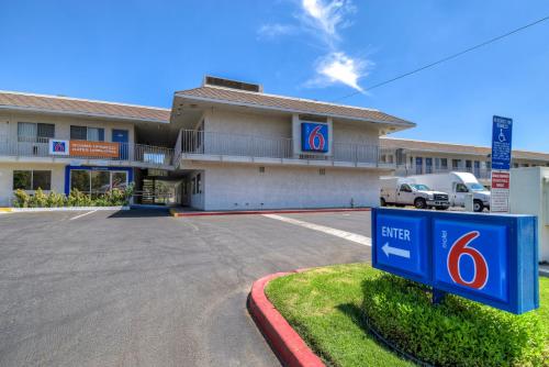 Motel 6-Jurupa Valley, CA - Riverside West