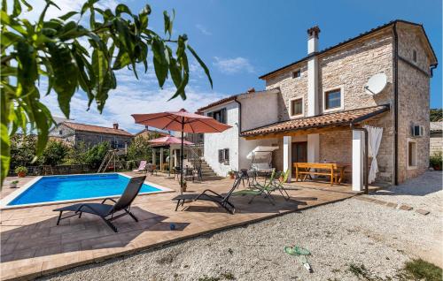 3 Bedroom Beautiful Home In Svetvincenat