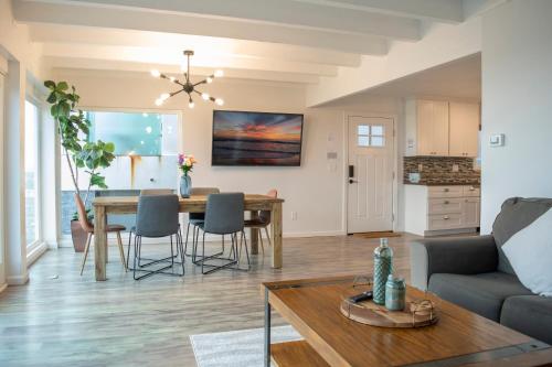Luxury Beachfront Condo - Endless Views - Surf 1 detail