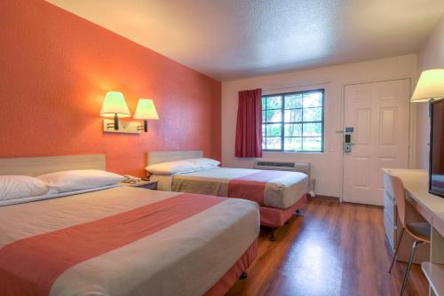 1 double bed