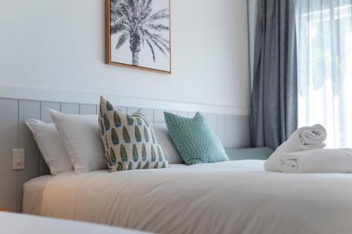 348158142 The Quarters, Ascend Hotel Collection