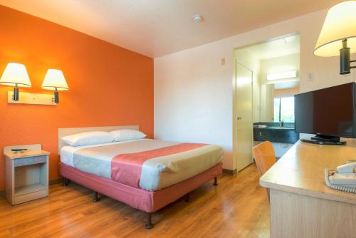 Motel 6-El Cajon CA - San Diego - image 6
