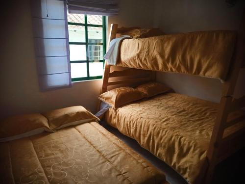 Single Bed in Dormitory Room image 5