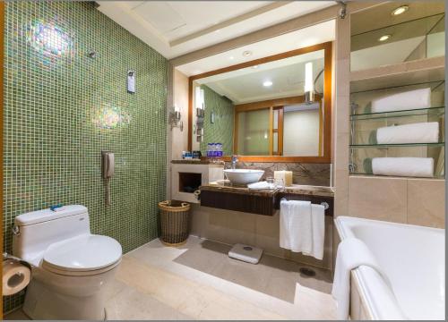 room detail thumbnail 2