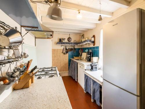 Soothing Holiday Home in Dun-sur-Grandry with Terrace - image 7
