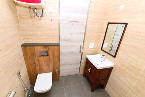 room detail thumbnail 2