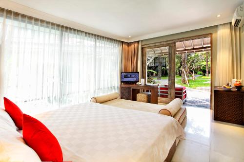 Segara Village Hotel