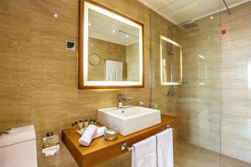 Landmark Creek Hotel & SPA
