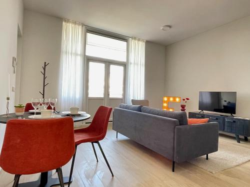  Fantastic 1 Bedroom Serviced Apartment 64m2 -MNL F- in Rotterdam