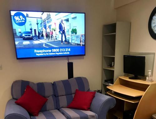 2 Bedroom 2 Double beds Kitchen 2Baths Parking 2
