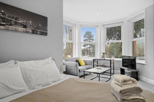BridgeCity Luxurious Holiday Apartment Maidstone - f1 - Kent