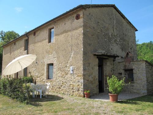  Holiday Home Il Forno by Interhome, Pension in Travale