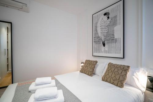 Smartr Madrid Gran Via Apartments - image 4