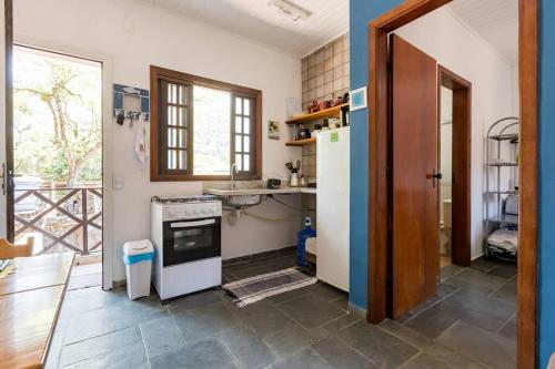 Flat JUQUEHY INCRÍVEL COM PISCINA E AR CONDICIONADO