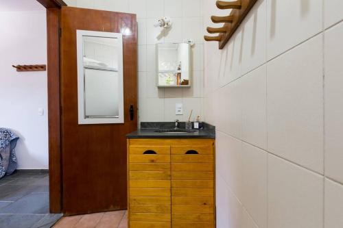 Flat JUQUEHY INCRÍVEL COM PISCINA E AR CONDICIONADO