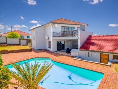 118 - 4 Bedroom House Toti, Amanzimtoti (Foto 3)
